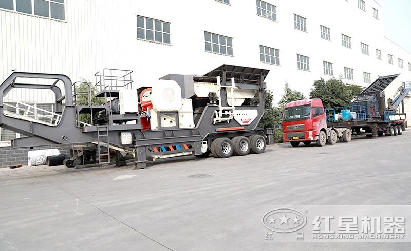 搭載顎破的移動破碎機 搭載顎破的移動破碎機