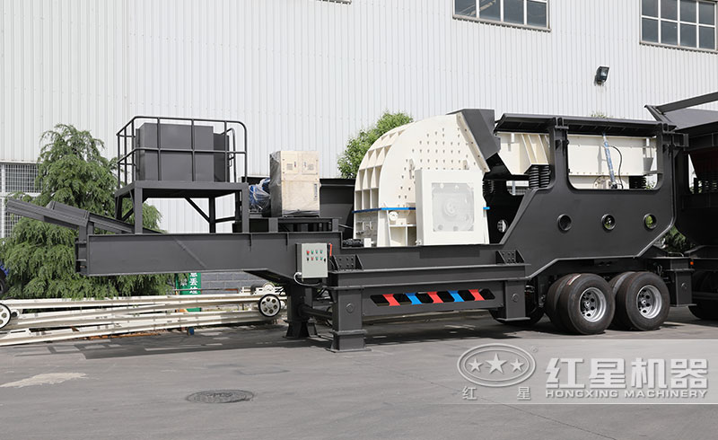 大型錘式移動(dòng)破碎機(jī) 大型錘式移動(dòng)破碎機(jī)