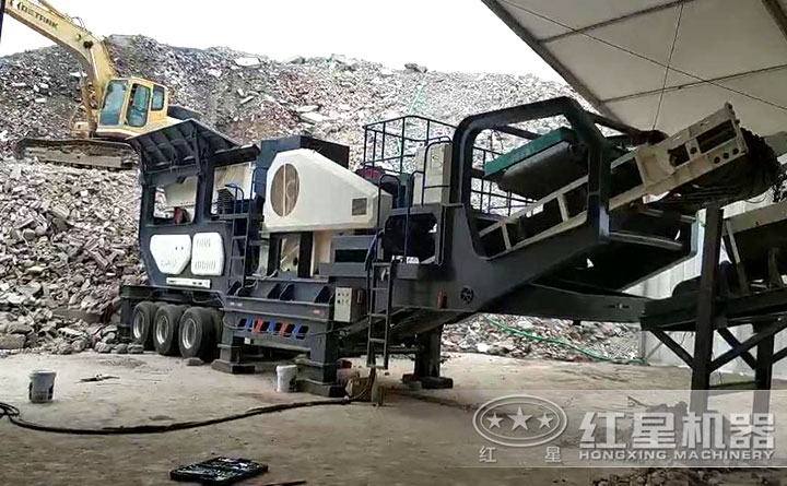 處理建筑垃圾的顎式移動(dòng)破碎站 處理建筑垃圾的顎式移動(dòng)破碎站
