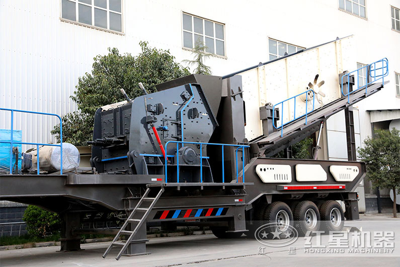 搭載反擊式破碎機(jī) 搭載反擊式破碎機(jī)