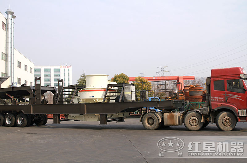 移動(dòng)破碎機(jī)發(fā)貨現(xiàn)場 移動(dòng)破碎機(jī)發(fā)貨現(xiàn)場