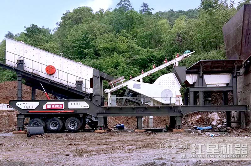 移動式碎石機已抵達，開始投產使用