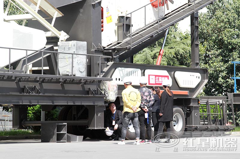 客戶來廠準(zhǔn)備獲取技術(shù)咨詢 客戶來廠準(zhǔn)備獲取技術(shù)咨詢