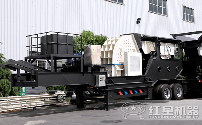 移動重錘式破碎機(jī) 移動重錘式破碎機(jī)