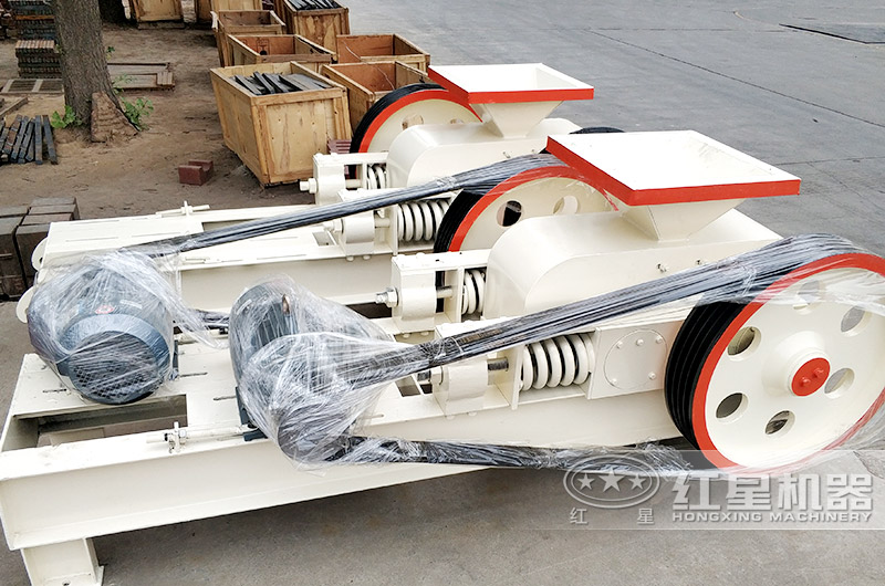 對輥制砂機(jī) 對輥制砂機(jī)