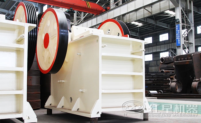 250×1200細(xì)顎破碎機(jī) 250×1200細(xì)顎破碎機(jī)
