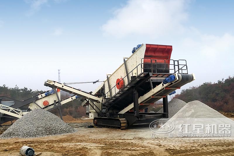 廢舊水泥路面加工現(xiàn)場 廢舊水泥路面加工現(xiàn)場