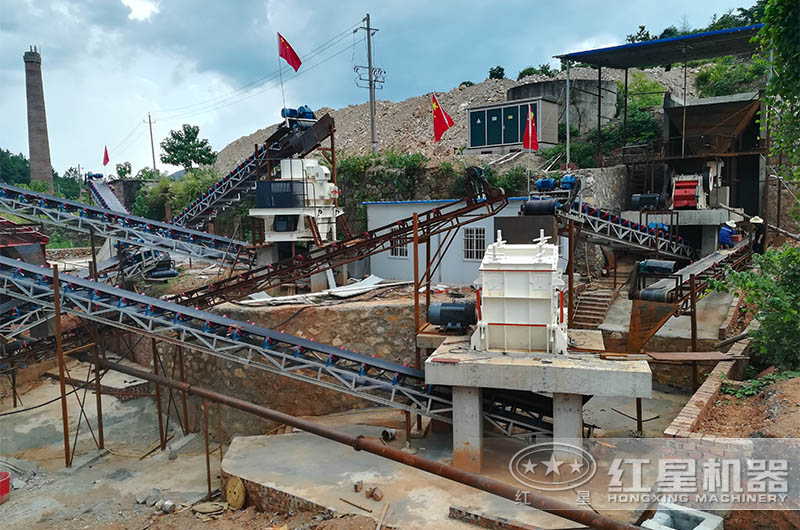 固定式建筑垃圾破碎機(jī)現(xiàn)場(chǎng) 固定式建筑垃圾破碎機(jī)現(xiàn)場(chǎng)